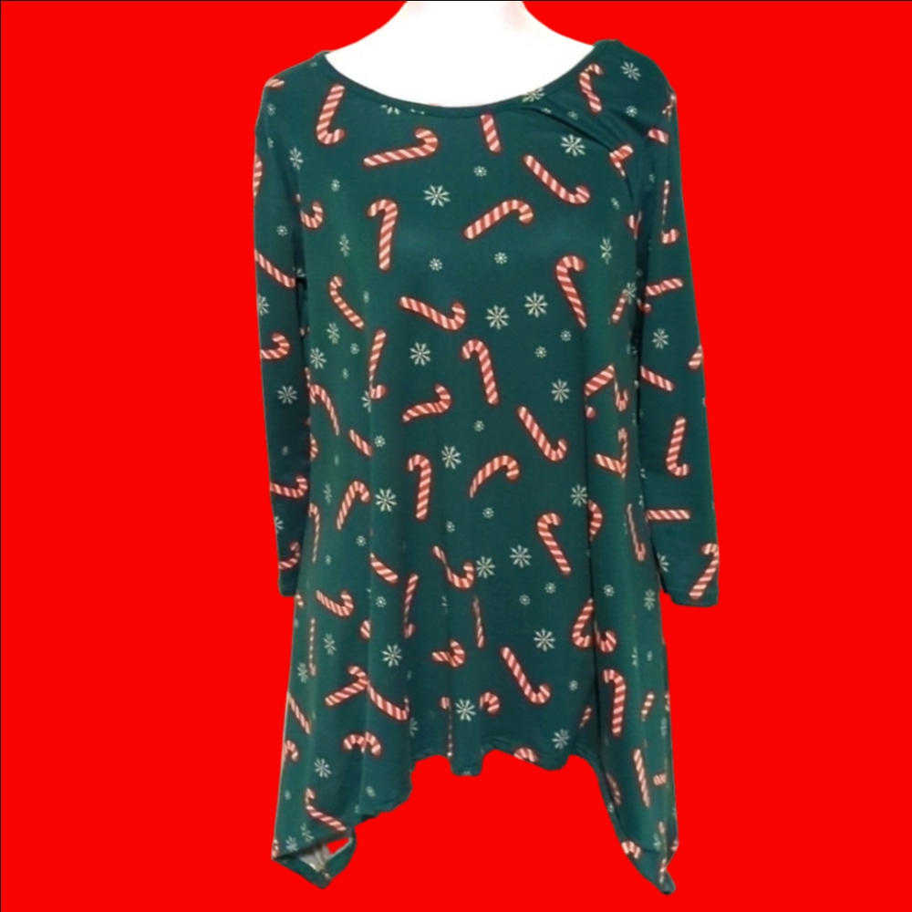 C'est La Vie Candy Cane Top Women's Large Evergreen